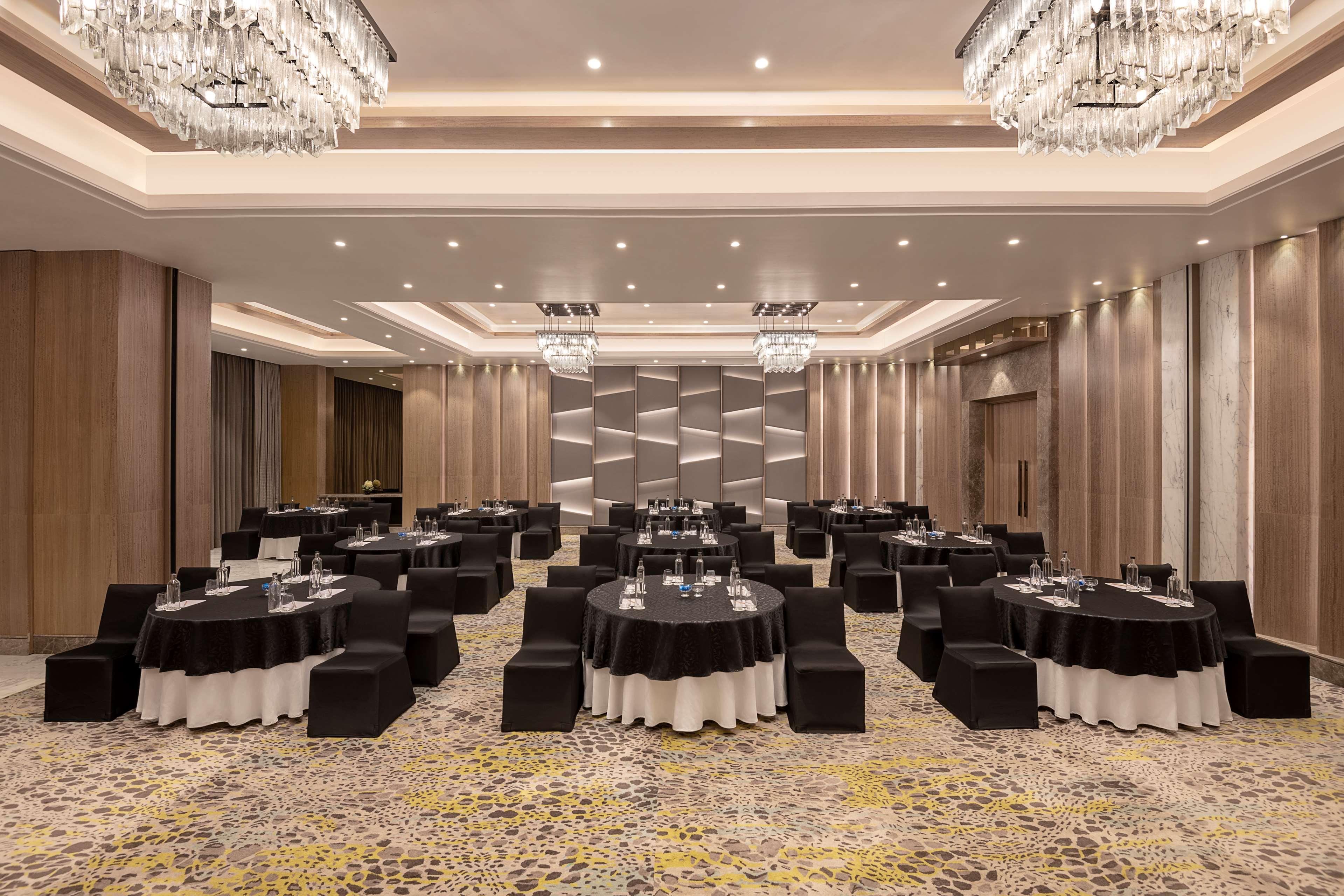 Radisson Mumbai Andheri Midc Exterior photo The ballroom