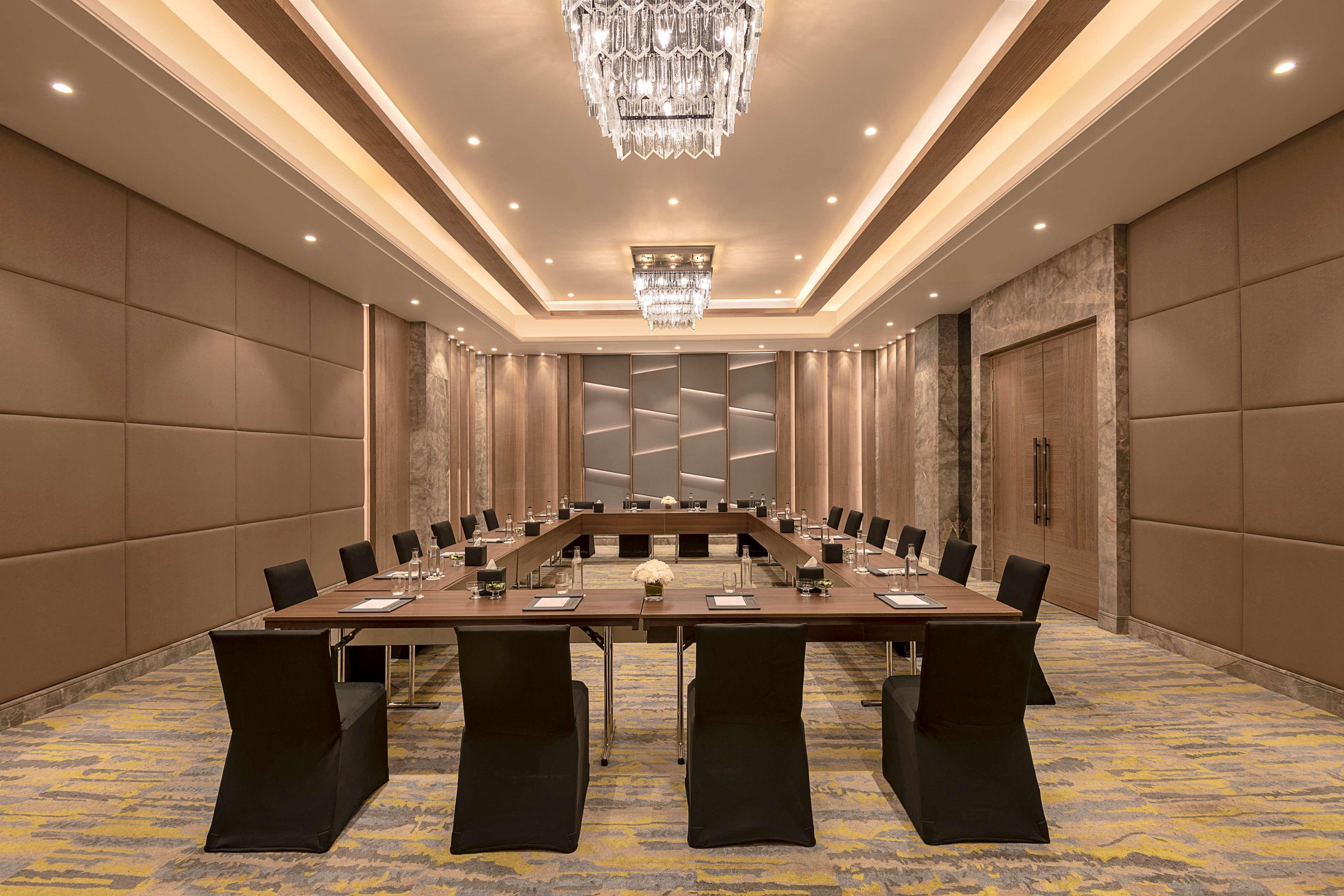 Radisson Mumbai Andheri Midc Exterior photo Meeting room