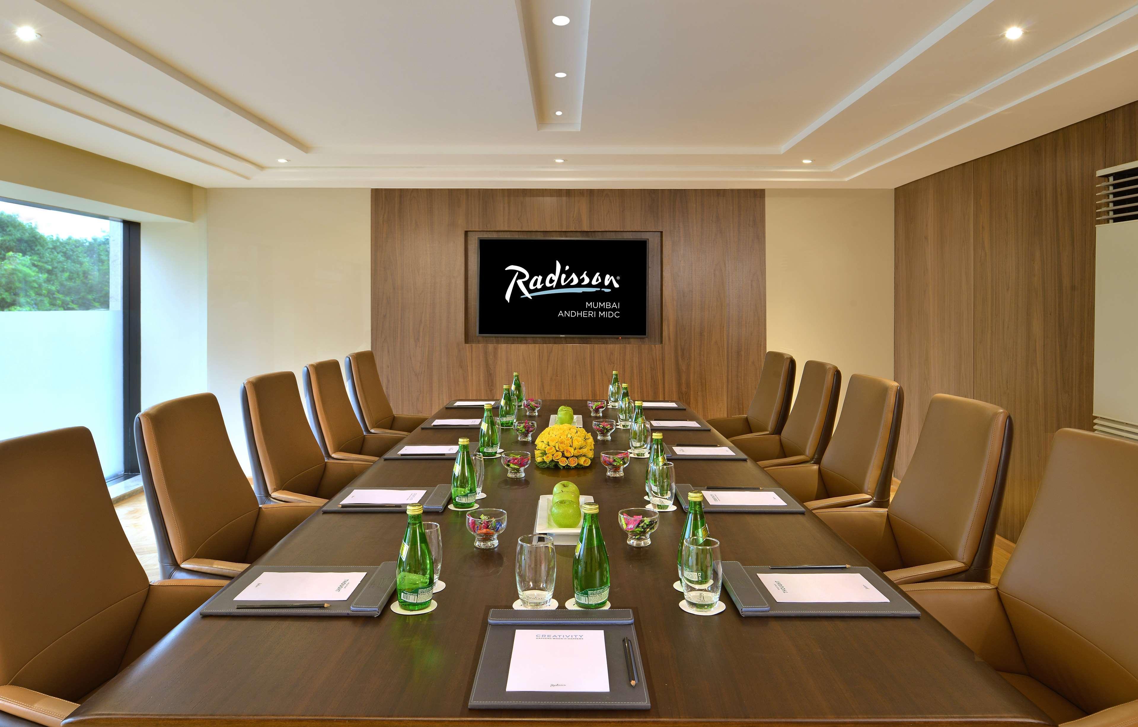 Radisson Mumbai Andheri Midc Exterior photo Meeting room