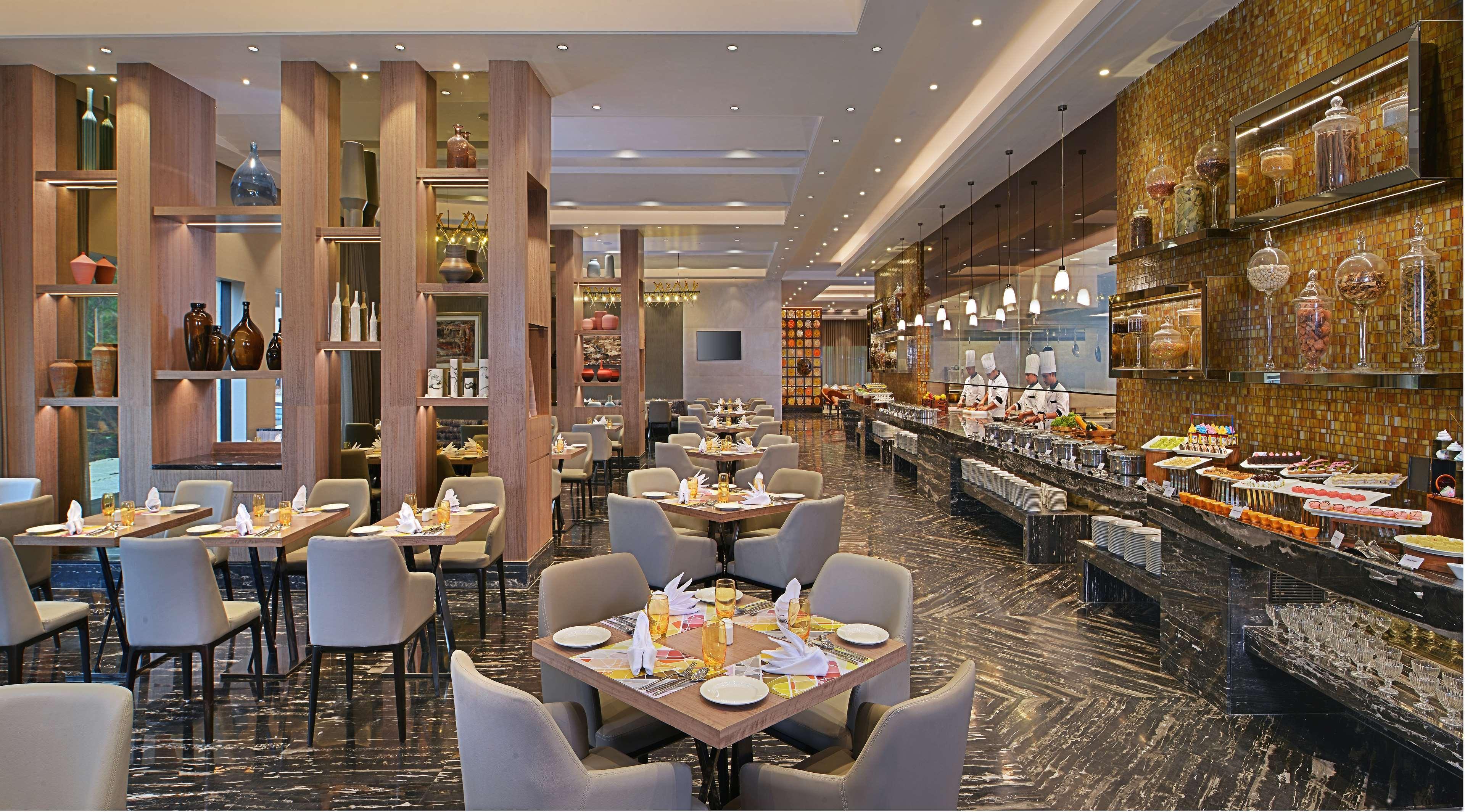 Radisson Mumbai Andheri Midc Exterior photo The Grand