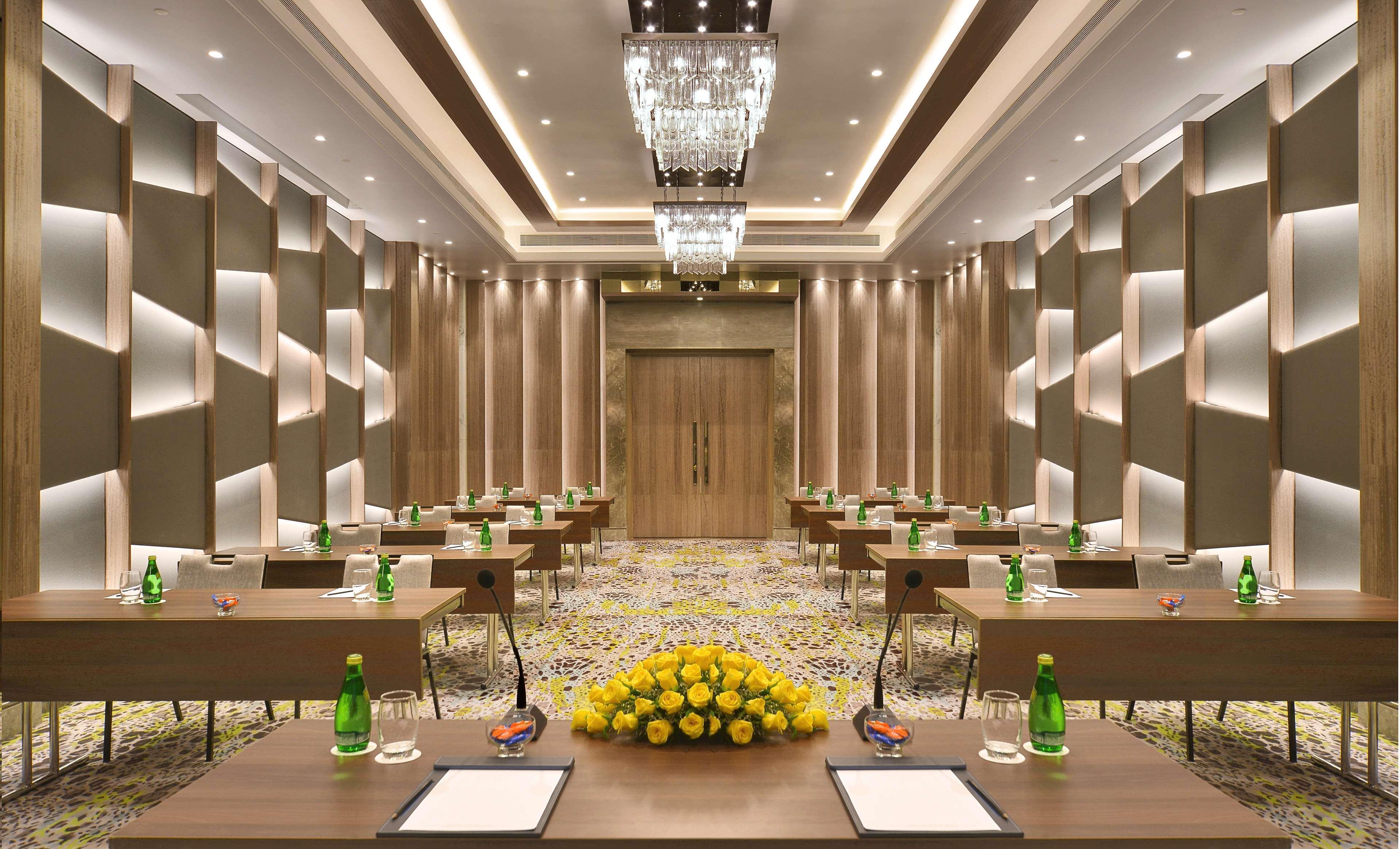 Radisson Mumbai Andheri Midc Exterior photo Meeting room