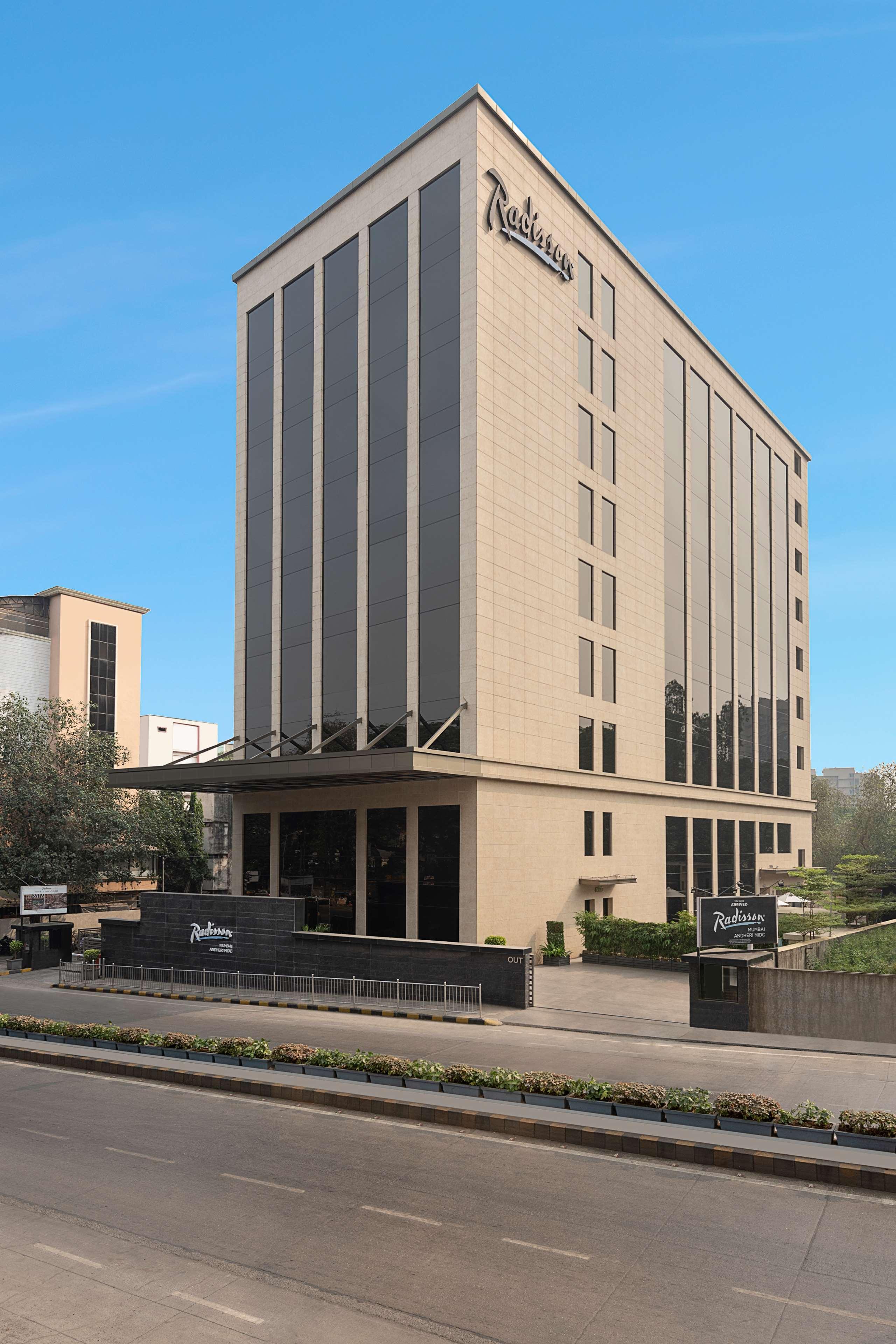 Radisson Mumbai Andheri Midc Exterior photo The Oberoi, Mumbai